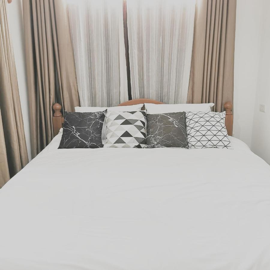Stay Here Hostel Chiang Mai Bagian luar foto