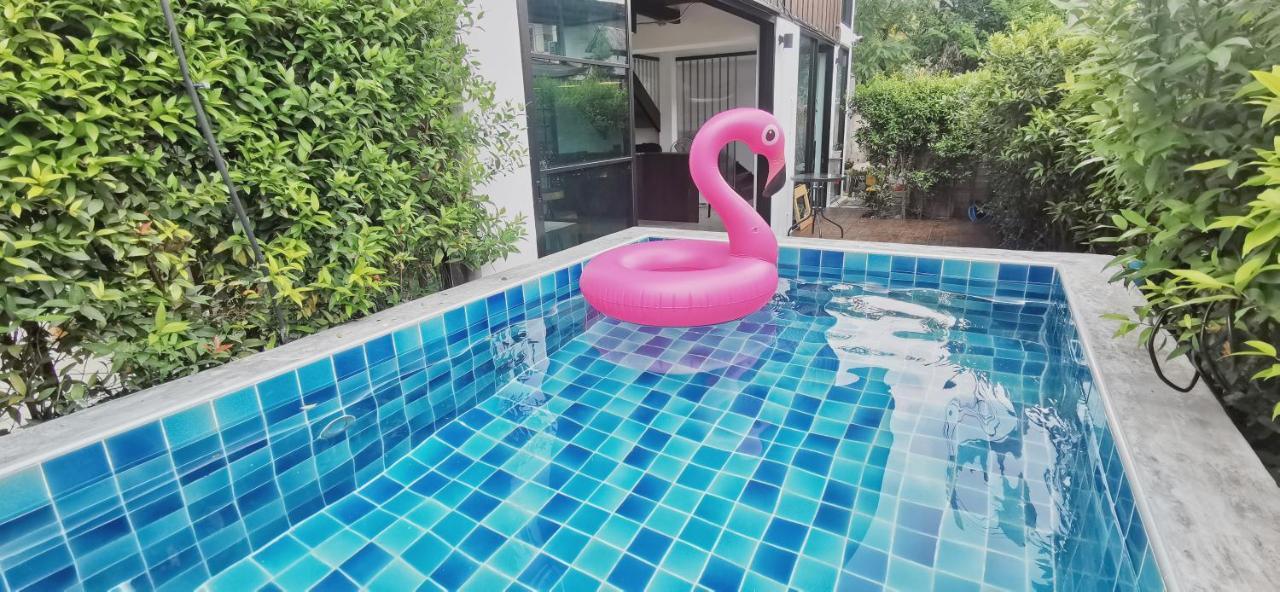 Stay Here Hostel Chiang Mai Bagian luar foto